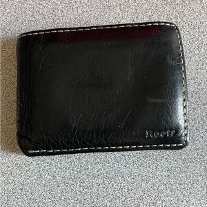 Vintage Roots Canada Black Leather Wallet